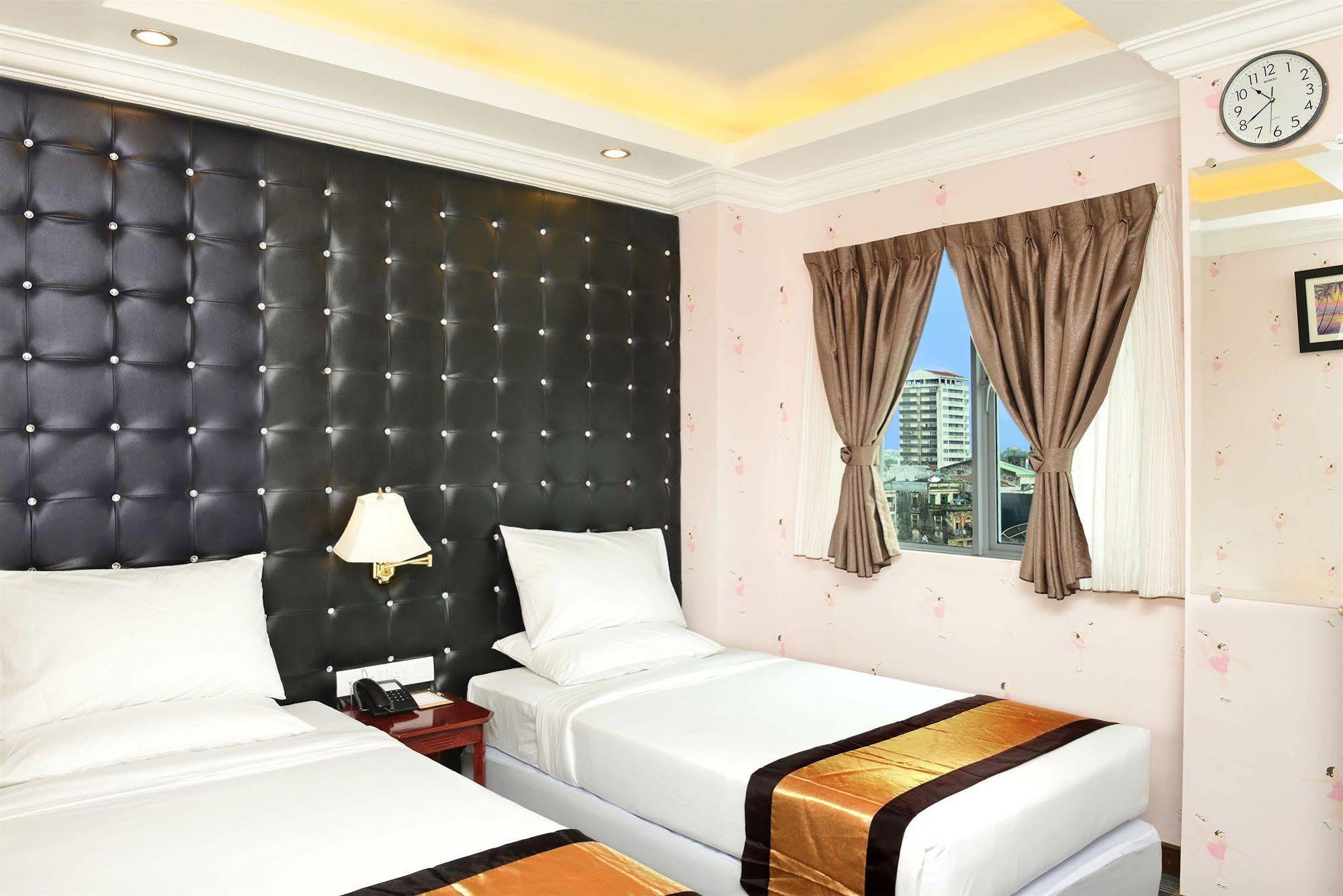 Hotel Grand United - 21St Downtown Yangon Exterior photo