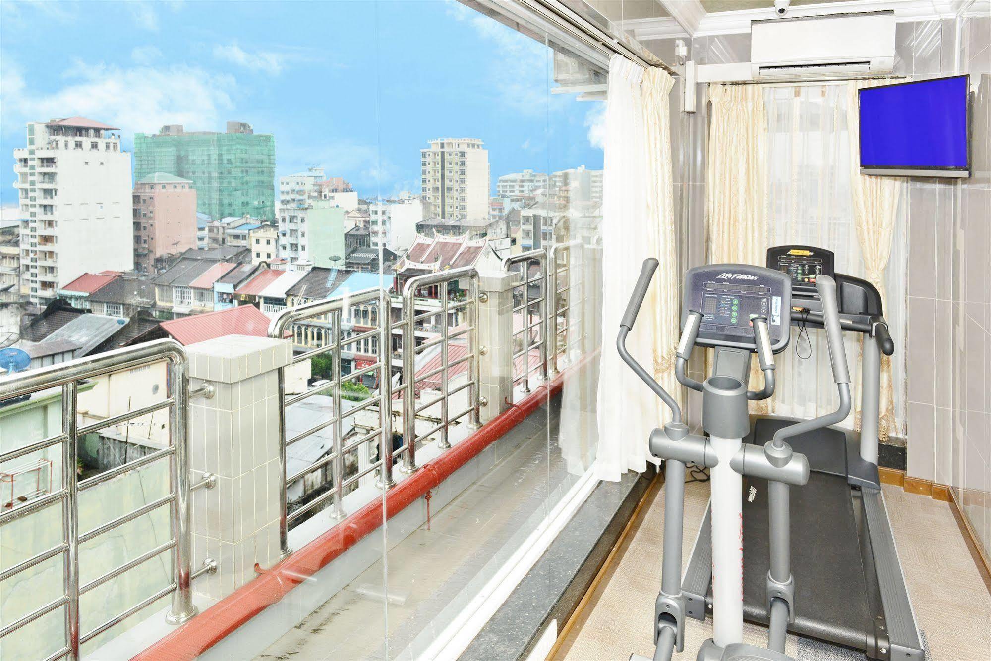 Hotel Grand United - 21St Downtown Yangon Exterior photo